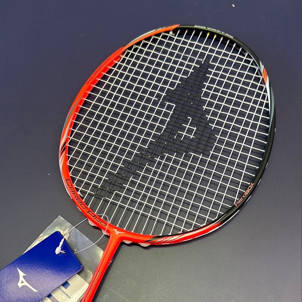 Mizuno Carbo Pro 825 Badminton Racket (73TTB18250)